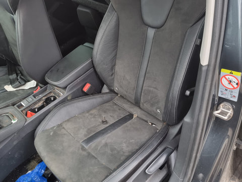 Interior Complet Piele Și Alcantara Skoda Octavia 4 Break 2021, CU DEFECT SCAUN DREAPTA