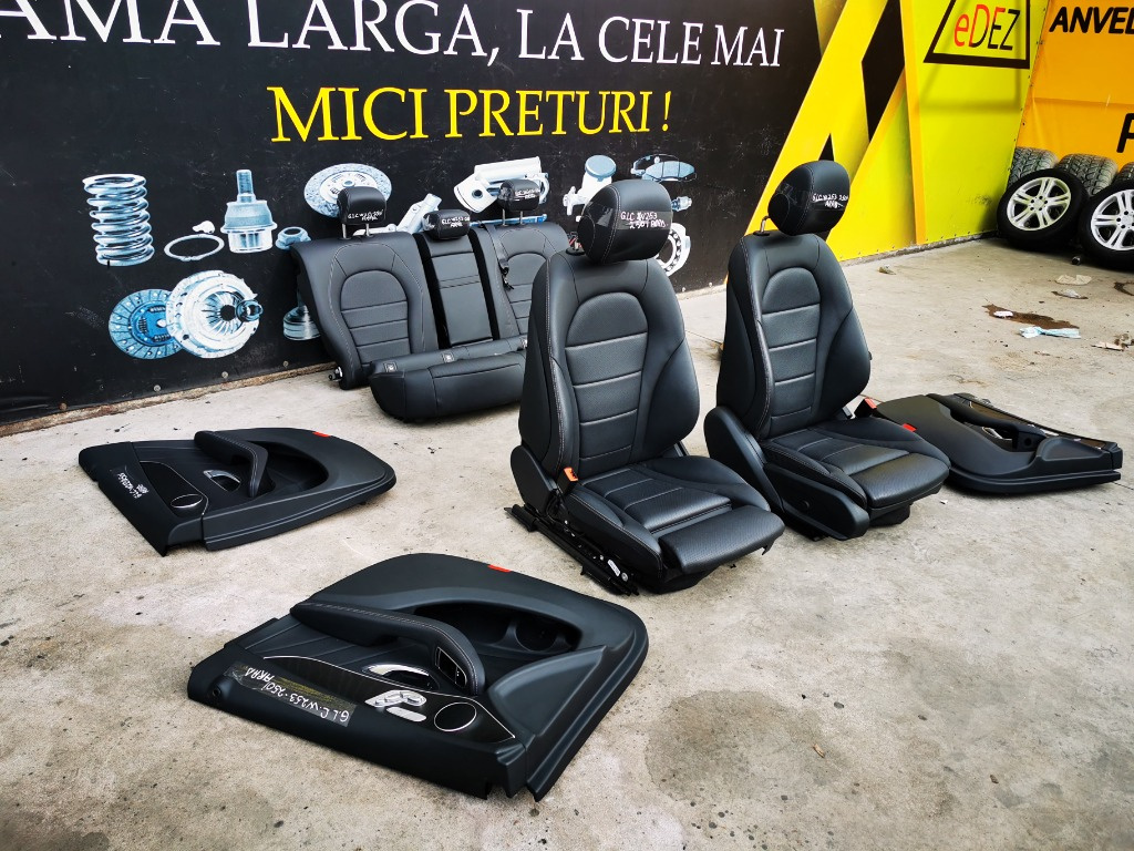 Interior complet piele neagra perforat e