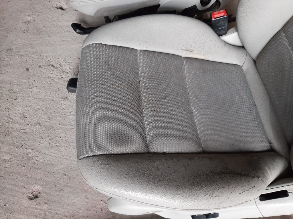 Interior complet semi-piele semi-electri