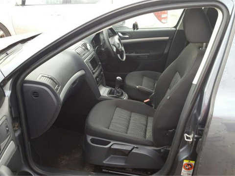 Interior complet Skoda Octavia 1.9 Diesel 2010 Cod Motor BXE 105 CP