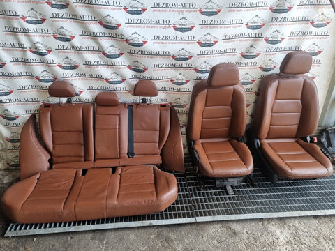 Interior crem piele complet (scaune active, stalpi, plafon negru, fete usi) Mercedes-Benz W204 C-Class Break
