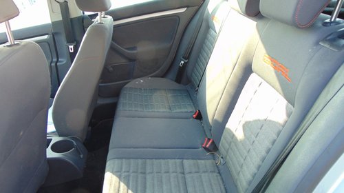 Interior cu incalzire pentru VW GOLF 5