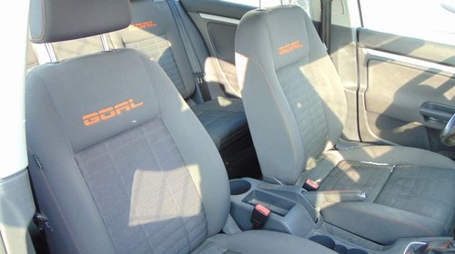 Interior cu incalzire pentru VW GOLF 5