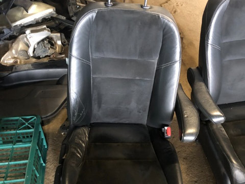Interior din piele cu alcantara scaune si bancheta Honda CR-V (2010-2012)