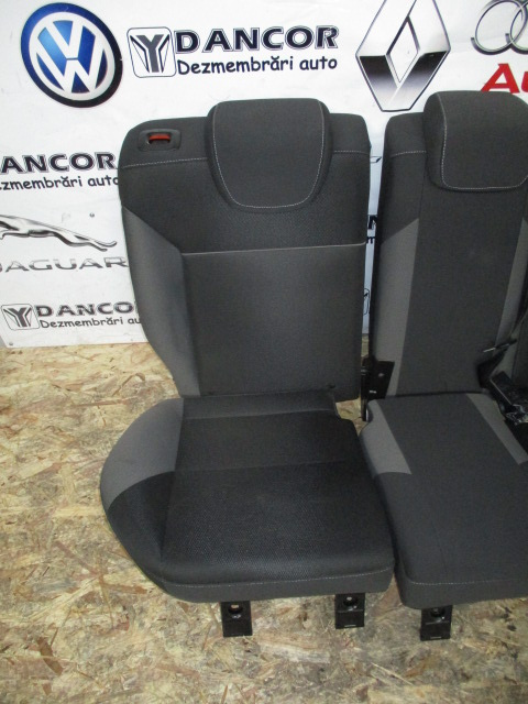 INTERIOR Ford Focus 3 - AN 2014 SEDAN