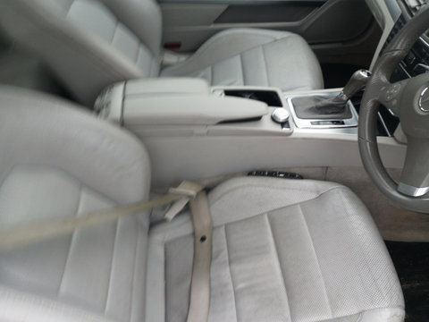 Interior gri incalzire ventilatie mercedes e250 coupe w207 in stare foarte buna