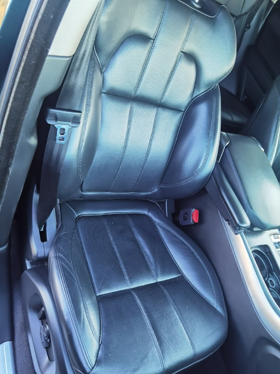 Interior impecabil range rover sport 2015
