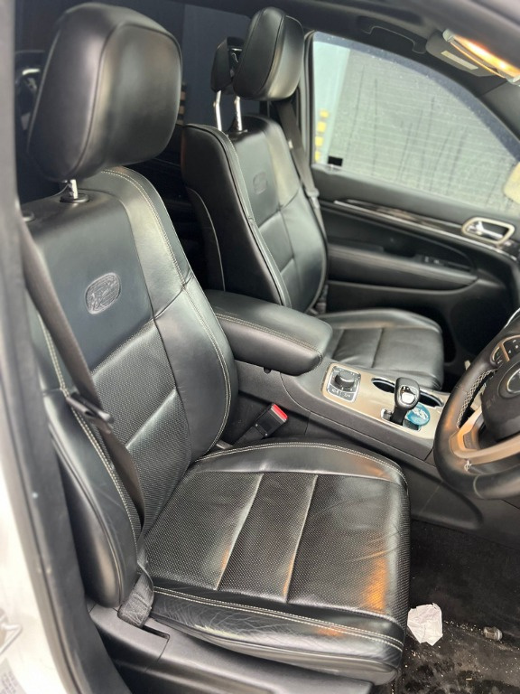 Interior Jeep Grand Cherokee 2015 scaune banchete