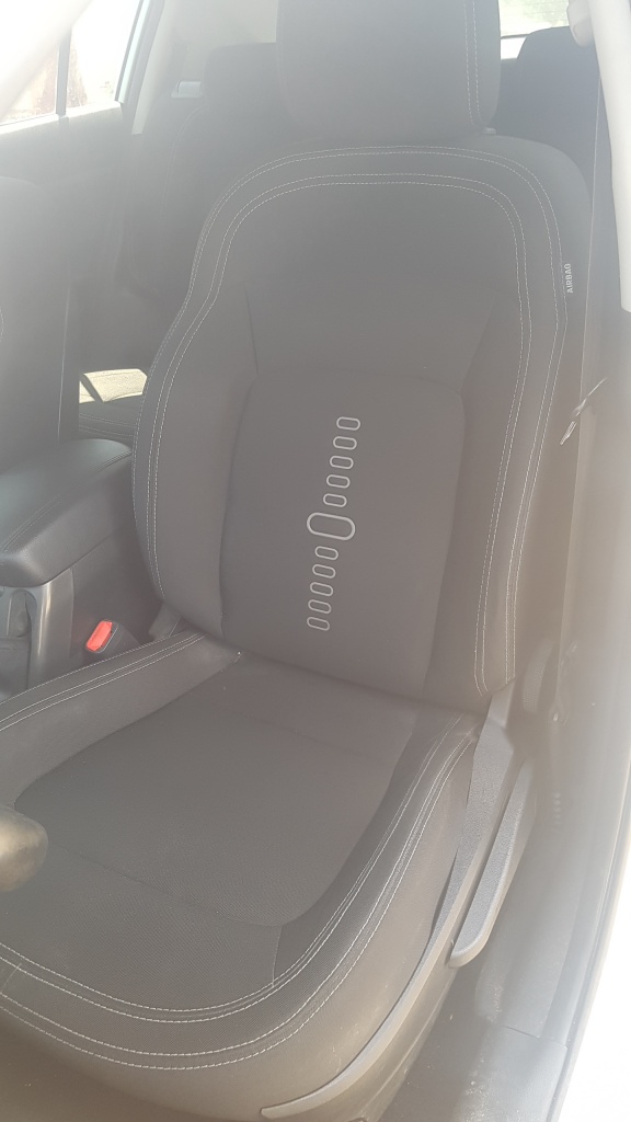 Interior Kia Sportage din 2012