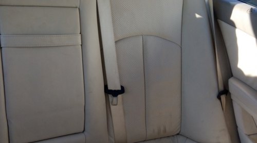 Interior mercedes e class w211 E200