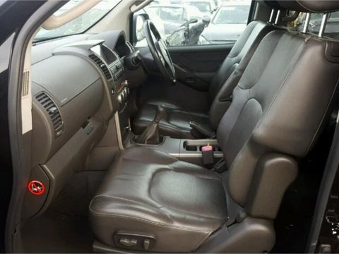 Interior NISSAN PATHFINDER 2008 2.5 Diesel Cod Motor YD25DDTI 171 CP Material: Piele Culoare: Negru Caroserie