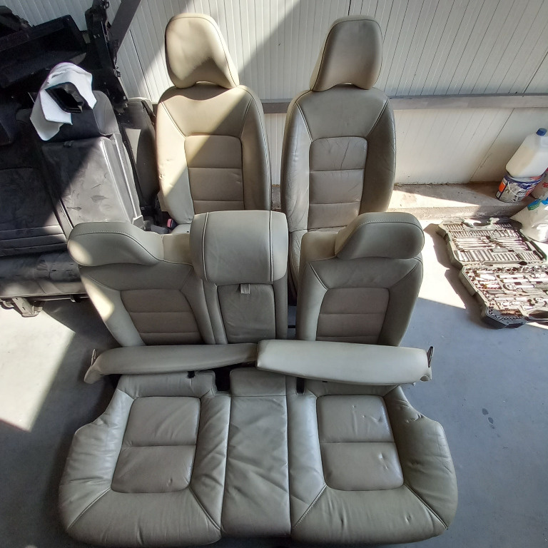 Interior piele crem cu memorii la sofer Volvo S80 , an 2009
