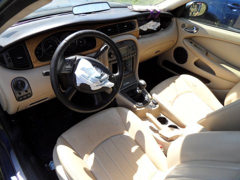 Interior piele jaguar,model europa,volan stanga 2003