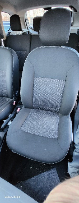 Interior (scaune+bancheta) Dacia Duster 2012