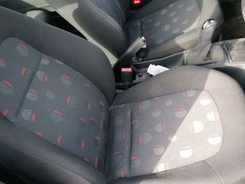 Interior Skoda Fabia 1 2004 1.4 Benzina Cod motor BBY 75CP/55KW