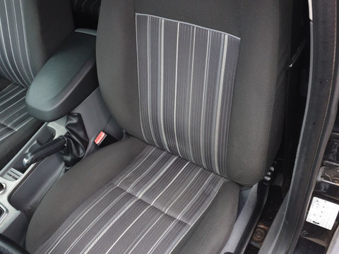 Interior Textil Fara Incalzire Scaune Fata Stanga Dreapta Bancheta Sezut cu Spatar Ford Focus 2 Berlina Sedan 2004 - 2010 [C2557]