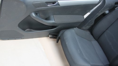 Interior textil negru cu incalzire VW Je