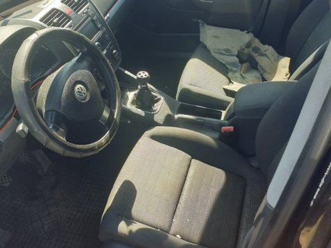 Interior VW Golf 5 hatchback 2005 2006 2007