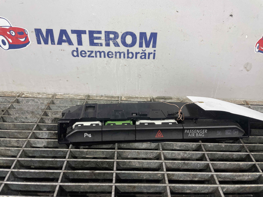 INTRERUPATOR AVARIE VW PASSAT PASSAT - - (2014 2019)