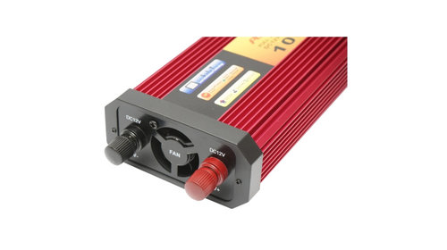 Invertor tensiune 12V-220V 1000W cu USB 