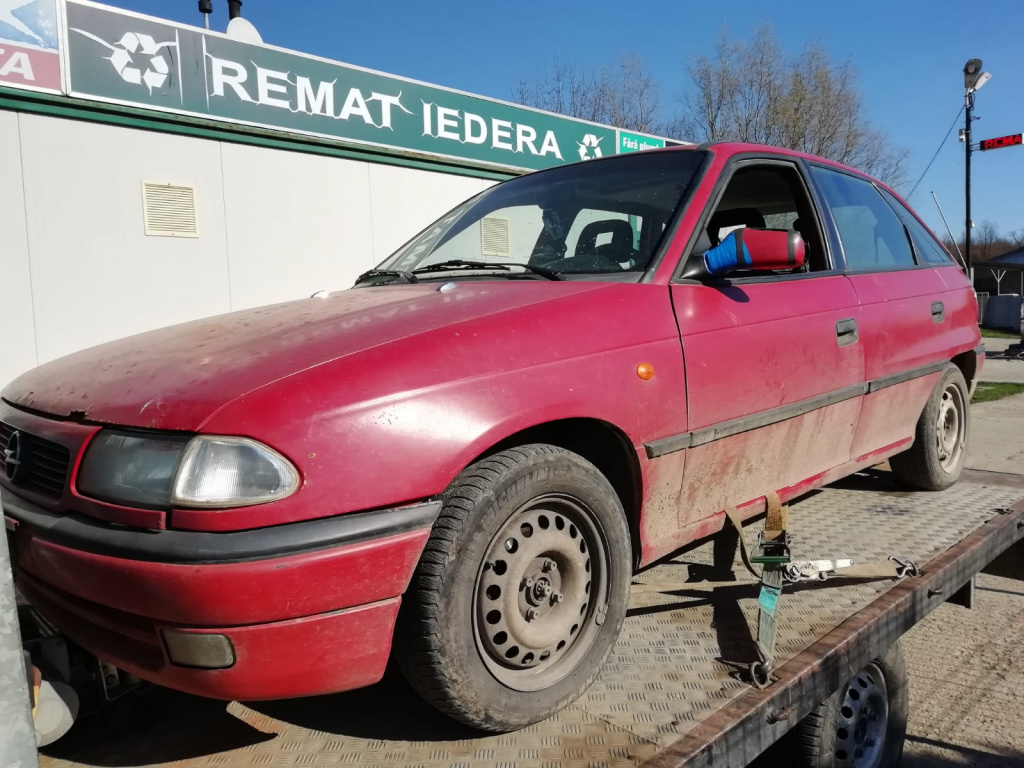 JAMBA / FUZETA CU AMORTIZOR SI ARC DREAPTA FATA OPEL ASTRA F HATCHBACK 1.7 DIESEL X17DT FAB. 1998 ZXYW2018ION