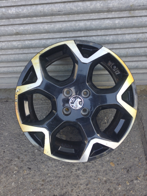 Janta aliaj 7jx18 et35 Opel Mokka Mk2 an 2024 cod piesa 98350976XY