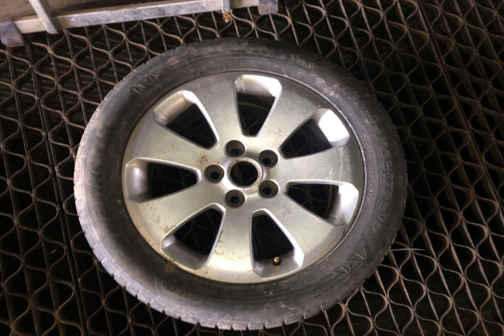 Janta aliaj cu anvelopa 17 REZERVA Volkswagen VW Passat B7 [2010 - 2015] Variant wagon 5-usi 2.0 TDI (140 hp)
