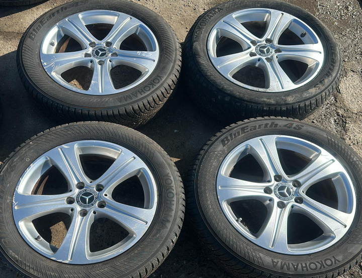 Jante aliaj cu anvelope 17 - set Dimensiune: 225/55R17 Dot 2022 M+S 7.5Jx17 ET40 / A2134011200 Mercedes-Benz E-Class W213/S213/C238/A238 [2016 - 2020]
