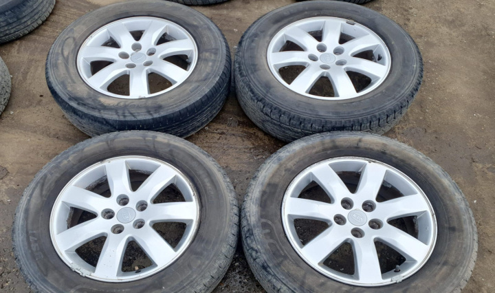 Jante aliaj cu anvelope 17 - set Dimensiune: 235/65R17 Dot 2019 Kia Sorento 2 [2009 - 2012]