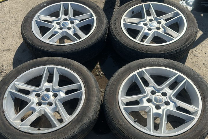 Jante aliaj cu anvelope 18 - set Dimensiune: 215/55R18 Dot 2019 18x7J ET42 / 05189434AB Jeep Compass [facelift] [2011 - 2013]