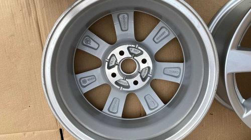 Jante noi R15 inch originale Clio Captur