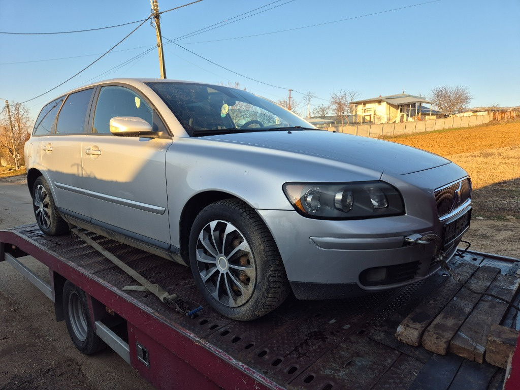 Jante tabla volvo v50 echipate cu cauviucurii de iarna 205 /55/16