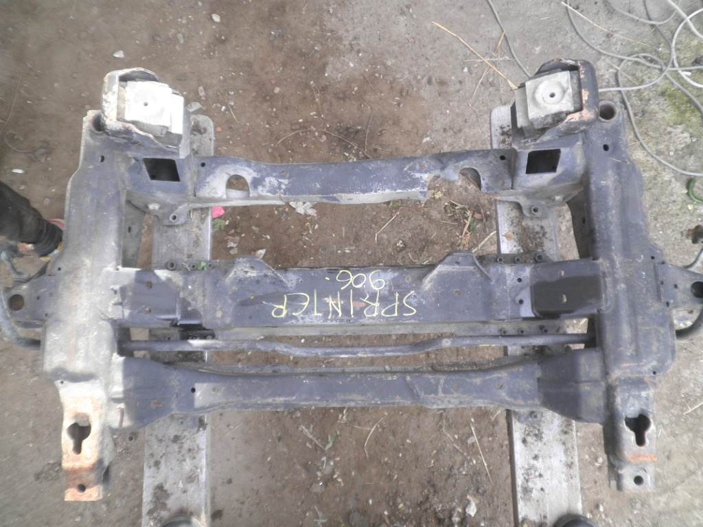 Jug / cadru motor Mercedes Sprinter 906 2.2 CDI 2008 A9063304506