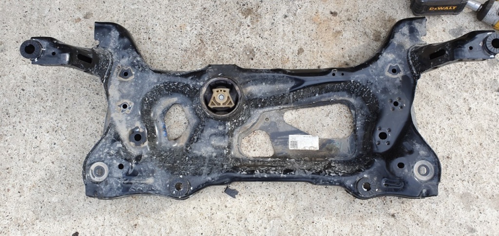 Jug motor punte fata Vw Touran 5T 2016 2017 2018 2019