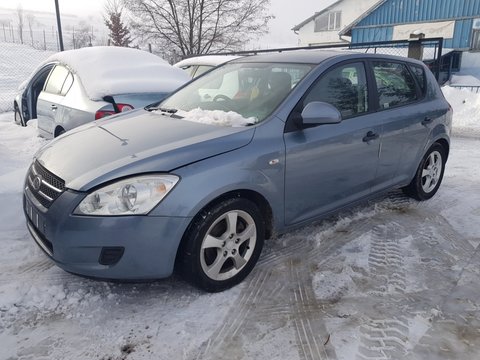 Kia Cee'd 1.6 CRDI 5+1 Hatchback 2007