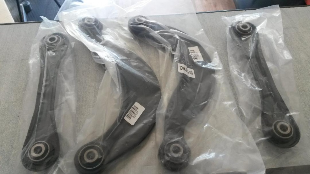Kit 4 brate spate Ford Focus 1