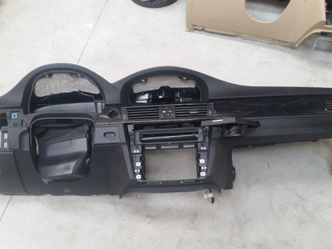 Kit airbag BMW E90 model cu navi (plansa bord + airbag pasager)