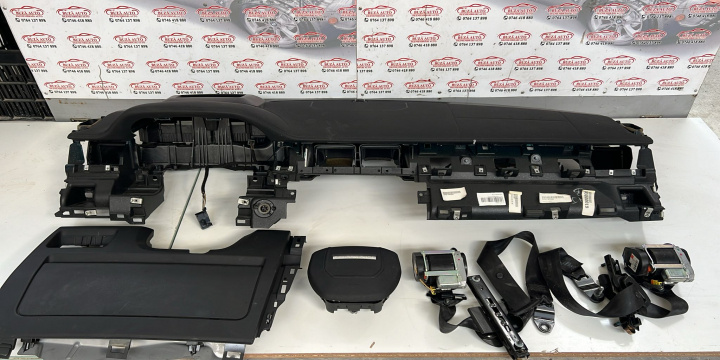 Kit airbag cu plansa de bord Modelul cu head-up display Land Rover Range Rover Evoque L538 [facelift] [2015 - 2020] Crossover 5-usi 2.0 SD4 AT AWD (240 hp)