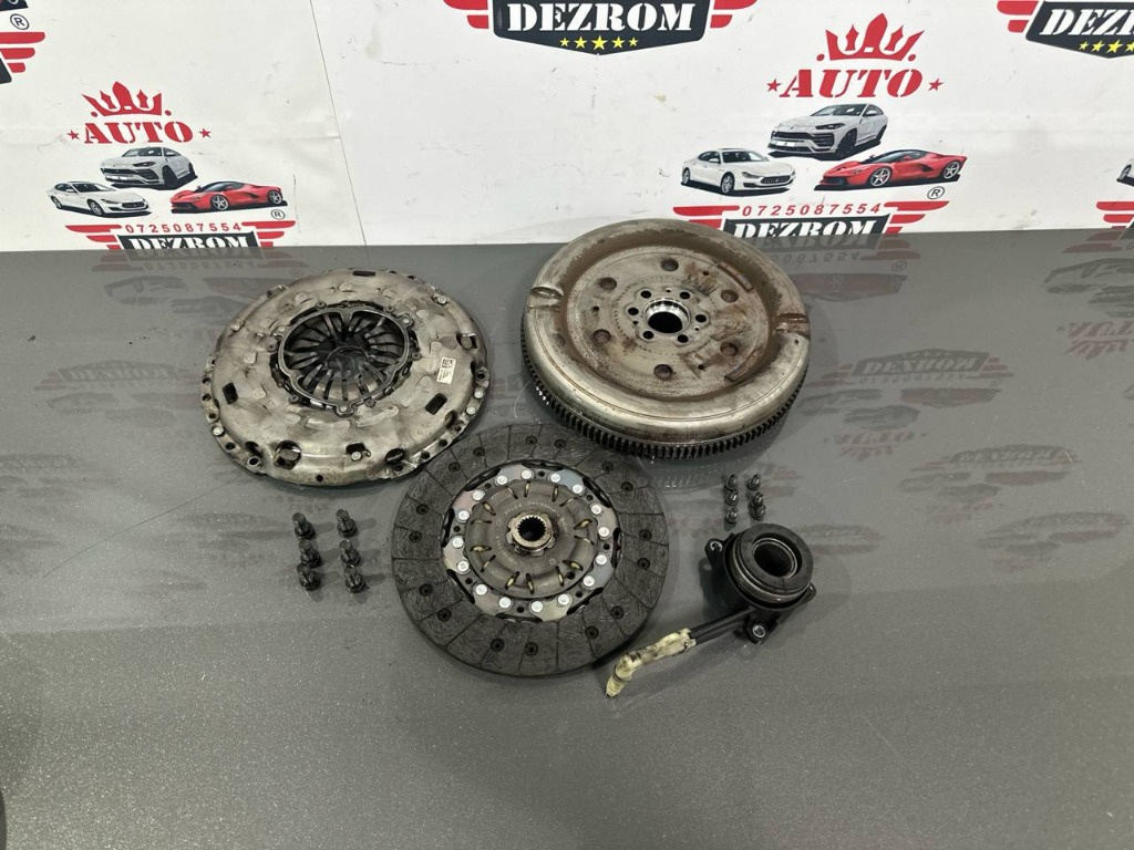 Kit Ambreiaj 04L105266C 04L141015E VW Tiguan I (5N) 2.0 TDI 4motion 170 cai CBBB