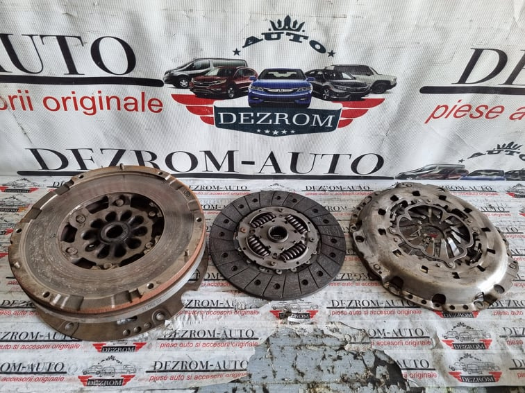 Kit ambreiaj complet Audi A4 B8 2.0 TDI 150cp coduri : 415034410 / 324045010 / 124043710