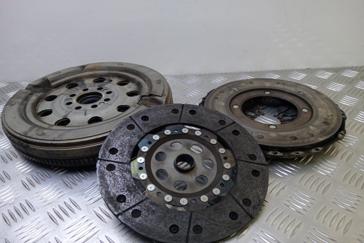 Kit ambreiaj masa dubla 2.5 tdi, ACV Volkswagen VW Transporter T4 [1990 - 2003]