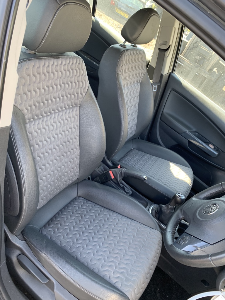 Kit ambreiaj Opel Corsa D 2012 Hatchback