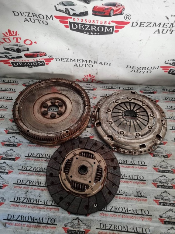 Kit ambreiaj Skoda Octavia III 1.6 TDI 115cp coduri : 04L105269 / 04L141025F / 04L141031K
