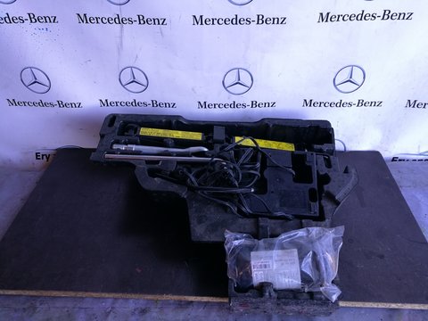 Kit pana Mercedes E class coupe w207 in stare foarte buna