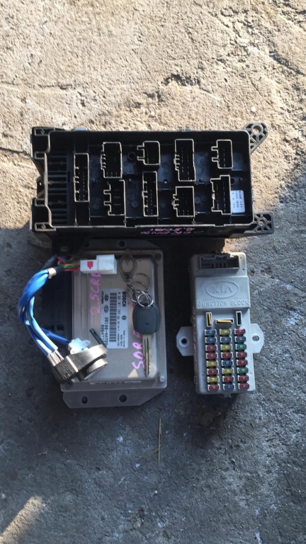 Kit pornire Kia Sorento 2.5 crdi cod calculator 39100-4a720