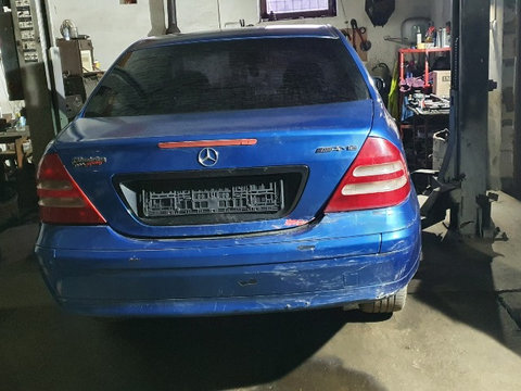 Kit pornire Mercedes C-Class S203 2001 Berlina 2.0B