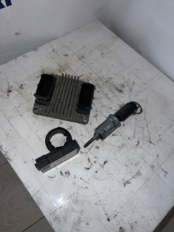 Kit pornire Opel Astra g zafira a1.6 16v cod 09364499