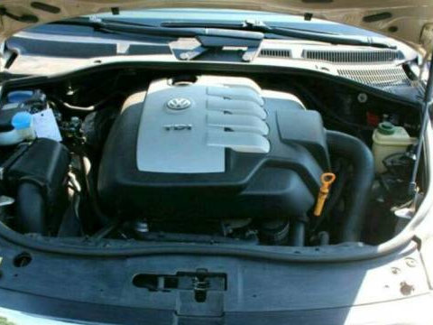 Kit pornire VW Touareg 2.5 tdi motor BAC . CU calculator motor ECU contact CALCULATOR CONFORT .