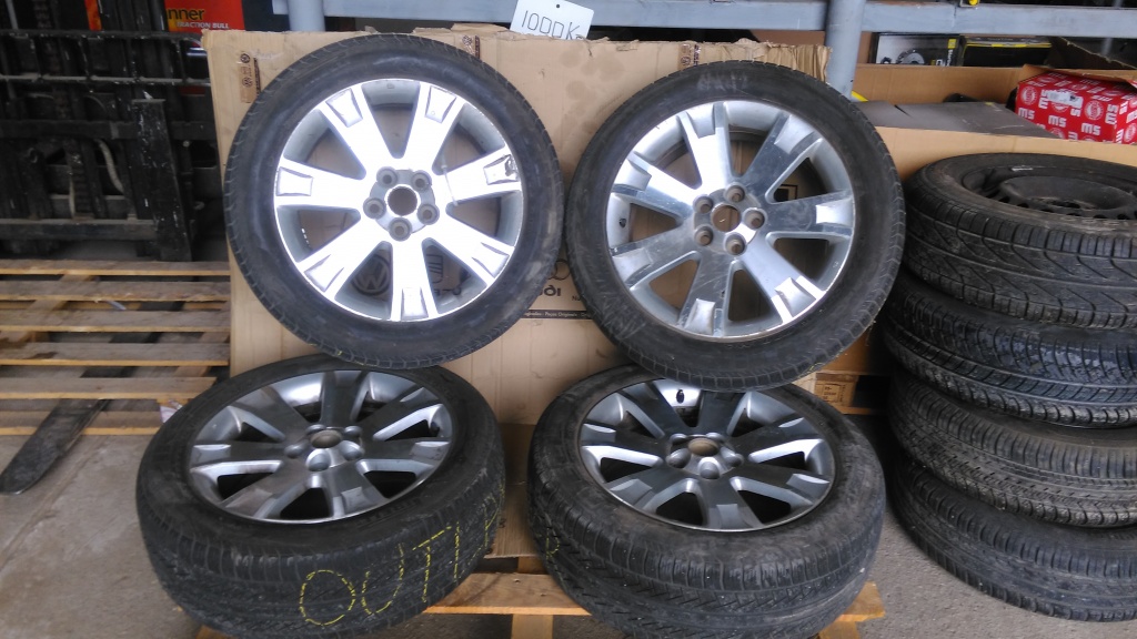 Kit roti Mitsubishi Outlander 235/70/R18