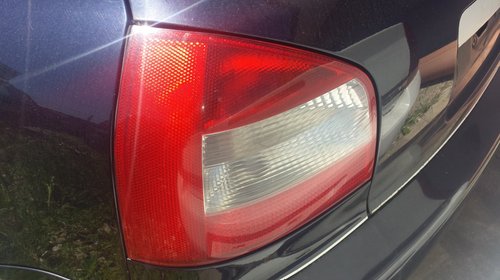 Lampa Audi A3 2001